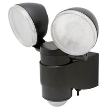 Maxsa BATTERY-POWERED MOTION-ACTIVATED DUAL HEAD LED SECURITY SPOTLIGHT